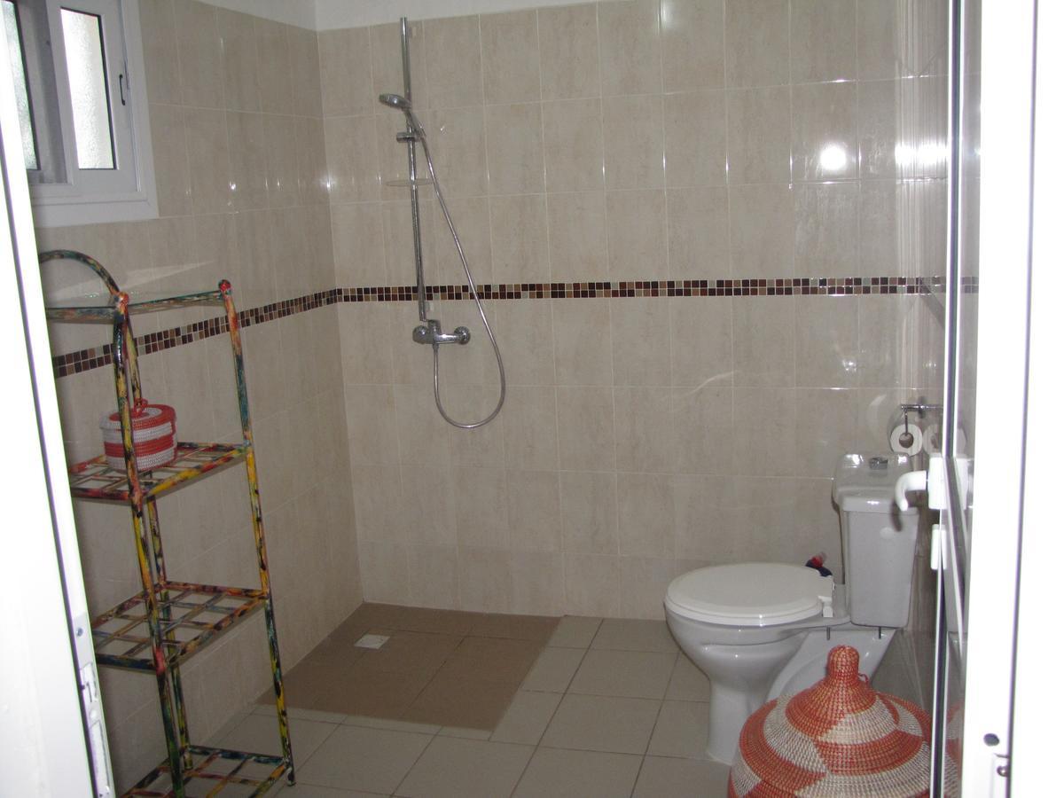 Keur Baboune M'Bour Phòng bức ảnh